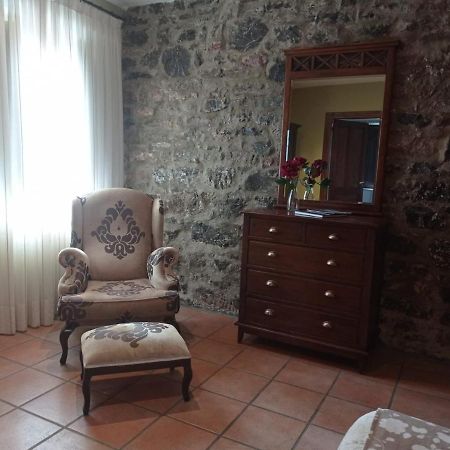 El Cuartel De Lugueros Hotel Buitenkant foto
