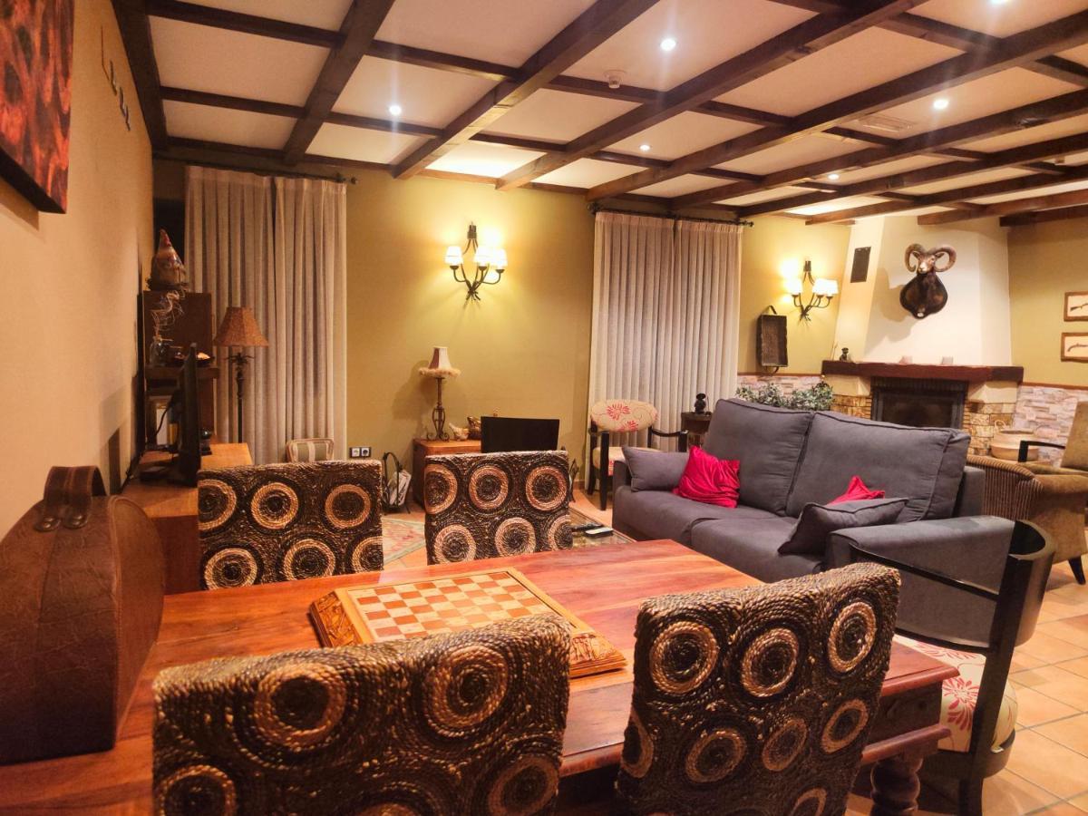 El Cuartel De Lugueros Hotel Buitenkant foto
